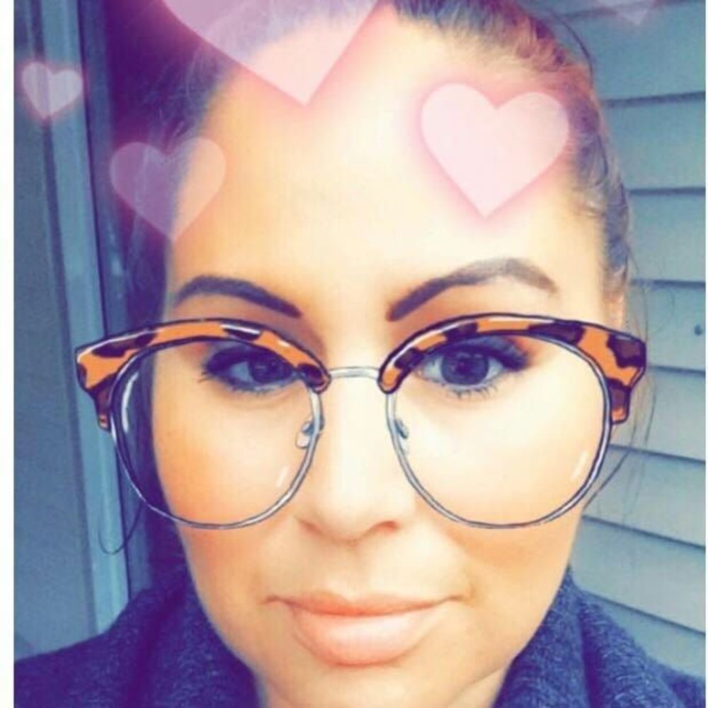 Meet your Posher, Naomi